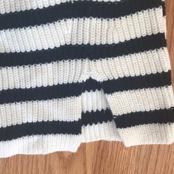 LOFT Knitted tank top sweater - Picture 4 of 5